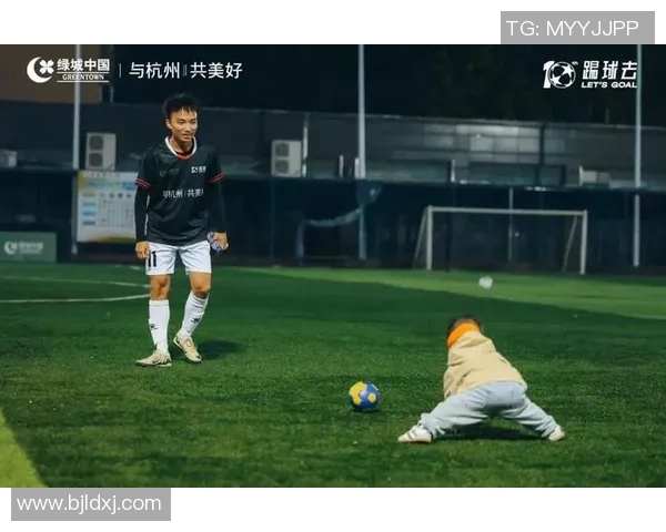 足球明星用中文送祝福传递友谊与激情共同庆祝美好时刻